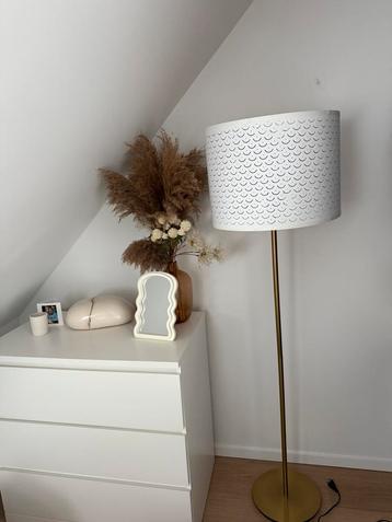 Staanlamp Ikea Wit en Goud beschikbaar voor biedingen