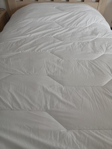 IN PERFECTE NIEUWSTAAT 2 PERSOONS DEKBED CINDERELLA 240x220 beschikbaar voor biedingen