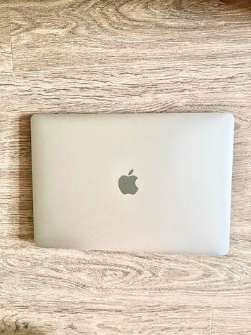 MacBook Air silver 