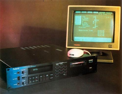 Roland S550 + écran + plusieurs centaines de disquette, Muziek en Instrumenten, Synthesizers, Gebruikt, Roland, Ophalen
