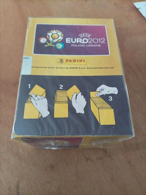 Panini euro 2012 Polen ukraine 1 gesloten box, Hobby en Vrije tijd, Stickers en Plaatjes, Zo goed als nieuw, Ophalen of Verzenden