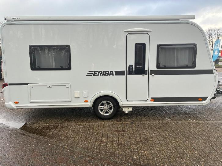 Eriba Nova  trend 445 full opties 2023 mover airco  luifel, Caravans en Kamperen, Caravans, Particulier, tot en met 4, 1250 - 1500 kg