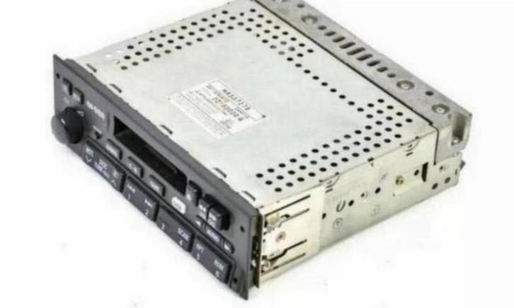 Mitsubishi PAJERO 3 V60 1999-2007 OEM MR337278 Radio origin., Auto diversen, Autoradio's, Zo goed als nieuw, Ophalen of Verzenden