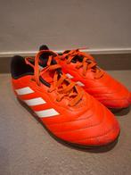 ADIDAS Voetbalschoenen maat 31,5 € 10, Sport en Fitness, Voetbal, Ophalen of Verzenden, Zo goed als nieuw