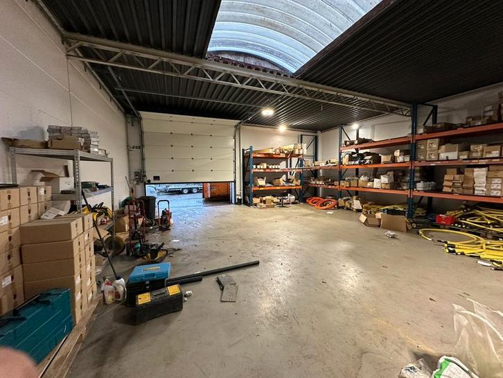 Louez 2 entrepôts côte à côte à Lokeren Weverslaan, Articles professionnels, Immobilier d'entreprise, Espace commercial, Espace commercial