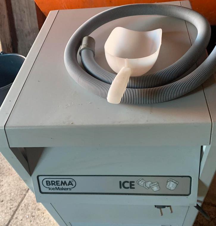 Brema ijsblokjes machine CB 184w, Elektronische apparatuur, IJsmachines, Gebruikt, Ophalen