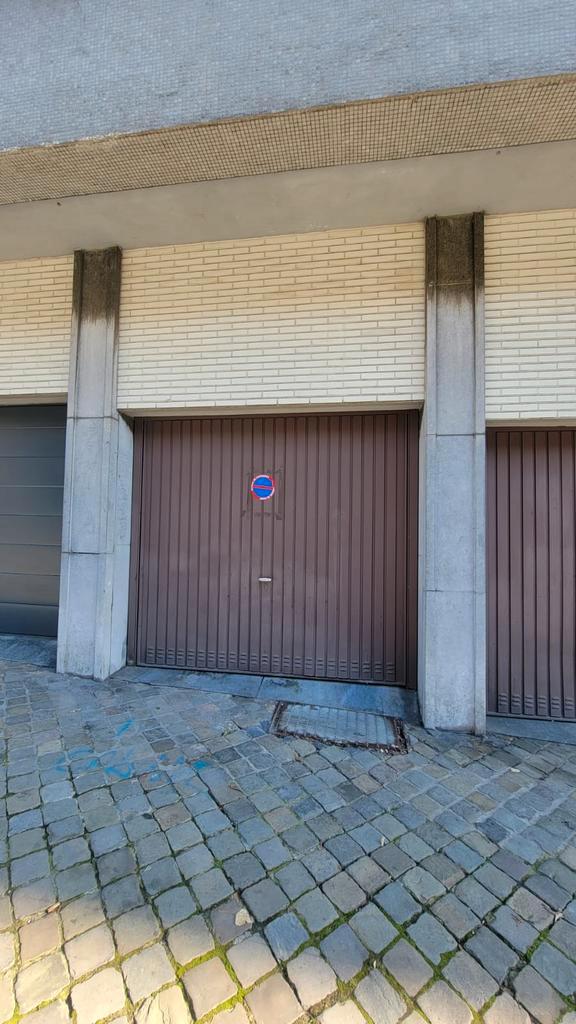 Gesloten garage te huur, Immo, Garages en Parkeerplaatsen, Luik (stad)