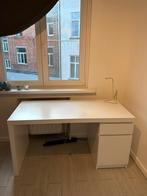 IKEA Malm bureau 140x65 cm, Zo goed als nieuw, Bureau
