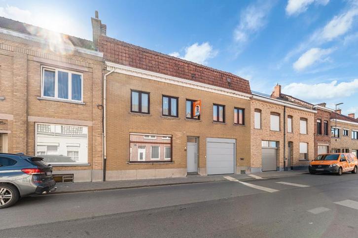 Grote woning met 6 slaapkamers en gunstig epc c!, Immo, Huizen en Appartementen te koop, Provincie West-Vlaanderen, 500 tot 1000 m²