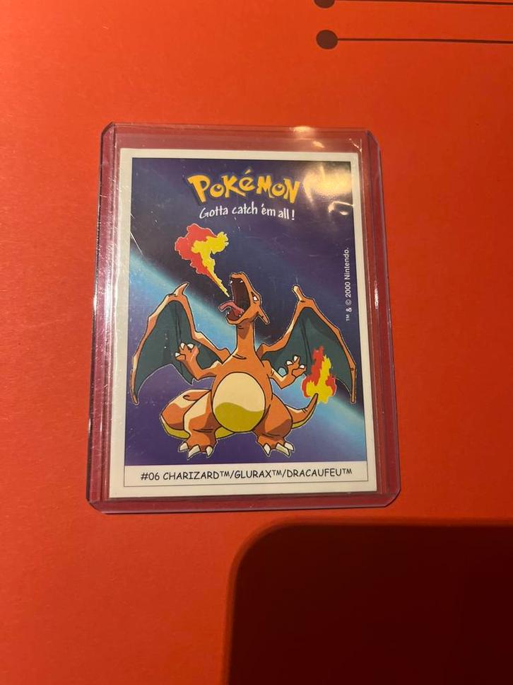 Dunkin charizard, Hobby en Vrije tijd, Verzamelkaartspellen | Pokémon, Zo goed als nieuw, Ophalen of Verzenden