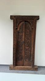 Antieke houten deur, Enlèvement