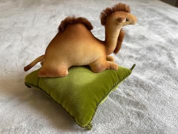Steiff Camel sur coussin à épingles, Enlèvement ou Envoi, Comme neuf, Ours en tissus, Steiff