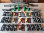 Groot Lot van 75 Duplo Treinsporen Met Brug (Old Dark Gray), Enfants & Bébés, Jouets | Duplo & Lego, Enlèvement ou Envoi, Comme neuf