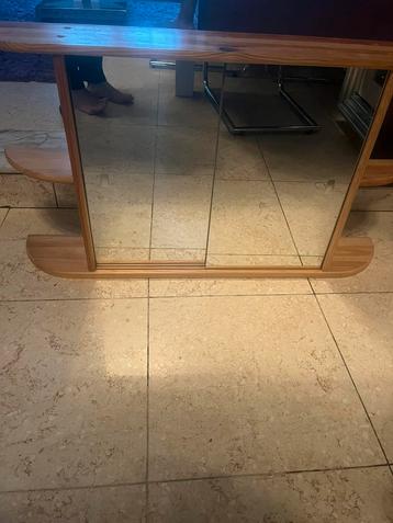 Meuble pharmacie / salle de bain/rangement en bois beschikbaar voor biedingen