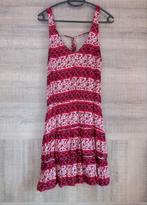 Robe rouge et blanc à fleurs (38) - Hollister, Ophalen of Verzenden, Zo goed als nieuw, Rood