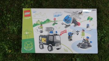 Lego duplo 3656 politie in actie in doos beschikbaar voor biedingen