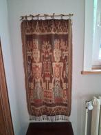 Tapisserie tissée à la main, Enlèvement