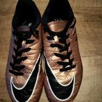 Voetbalschoenen maat 37, Sport en Fitness, Ophalen, Zo goed als nieuw