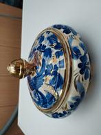 Een porseleinen potje met deksel kleur wit en blauw en goud, Antiek en Kunst, Antiek | Porselein, Ophalen