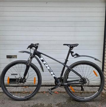 Trek marlin 5 18,5inch disponible aux enchères