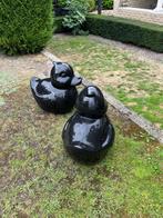 Grote kunststof tuinbeelden zwarte badeenden 2 stuks, Ophalen, Kunststof
