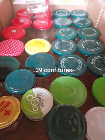 Lot 39 bocaux de confiture en verre av. couvercle à  visser disponible aux enchères