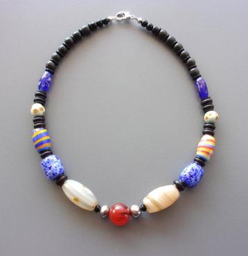 Collier femme en cornaline et agates avec perles en Murano disponible aux enchères