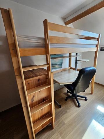 Bed/Hoogslaper beschikbaar voor biedingen