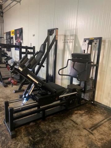 Technogym isotonic leg press met ketting 260kg stack, Enlèvement, Utilisé, Jambes