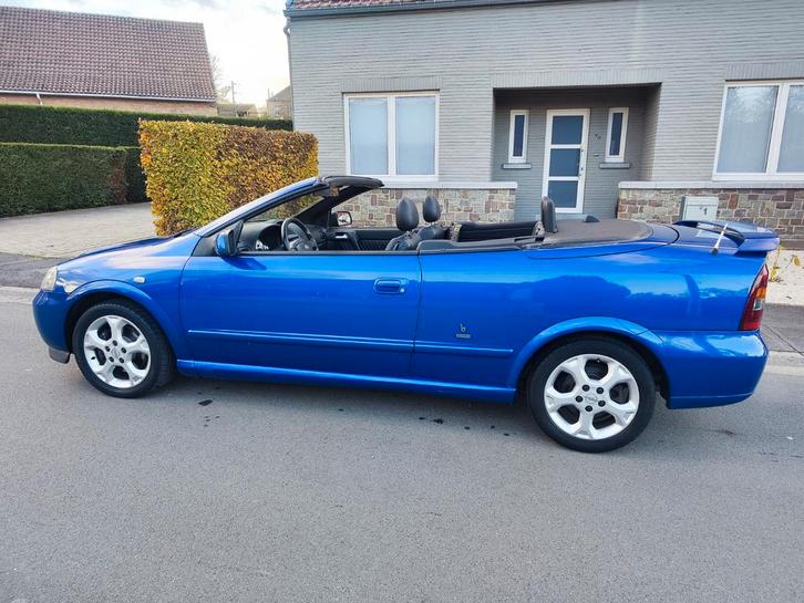 Opel Astra cabriolet bertone 2.2 ess 137mkm.gps.clim cuir, Auto's, Opel, Bedrijf, Astra, ABS, Boordcomputer, Benzine, Cabriolet