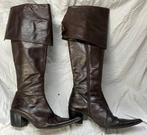 Hoge laarzen, donker-/kastanjebruin leder, met ritssluiting, Kleding | Dames, Ophalen, Hoge laarzen, Bruin, Gedragen