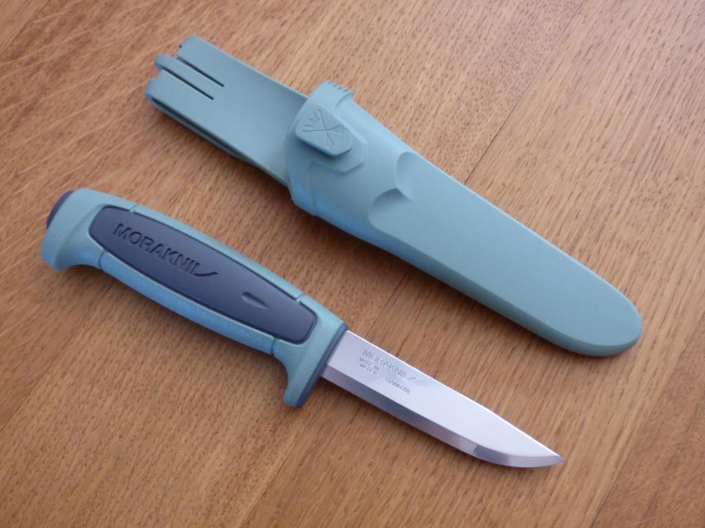 Couteau de ceinture Morakniv Basic 546