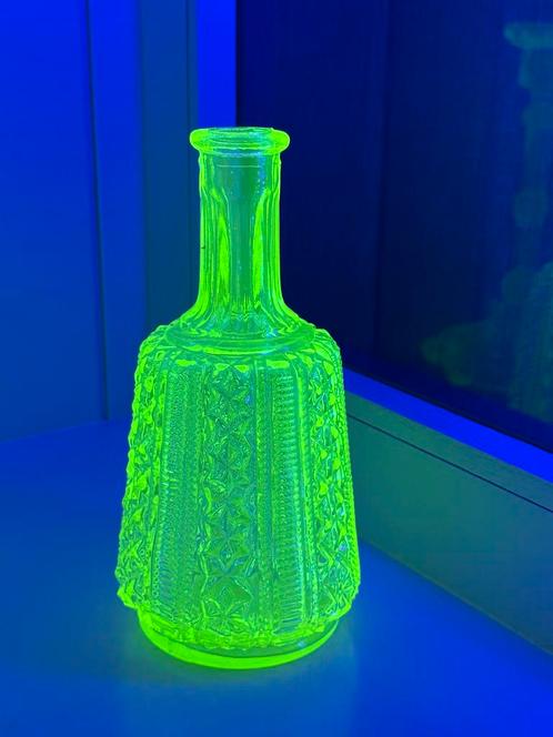 Uranium Scailmont karaf, Antiek en Kunst, Antiek | Glaswerk en Kristal, Ophalen of Verzenden