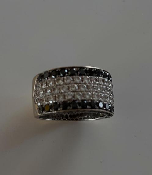 Diamond ring, Handtassen en Accessoires, Ringen, Geel, Goud, Ophalen of Verzenden