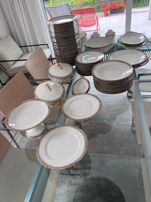 Limoges eetservies 74-delig, Antiek en Kunst, Antiek | Servies compleet, Ophalen