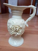 Vase en faïence, Enlèvement