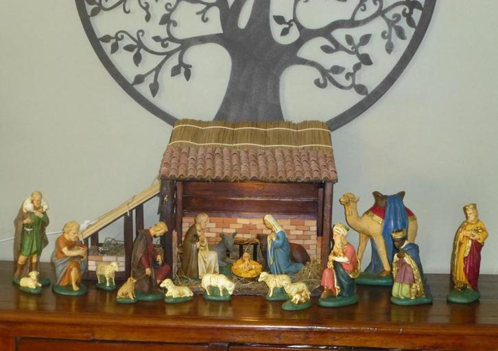 Kerststal met of zonder Kerstgroep, Diversen, Kerst, Zo goed als nieuw, Ophalen