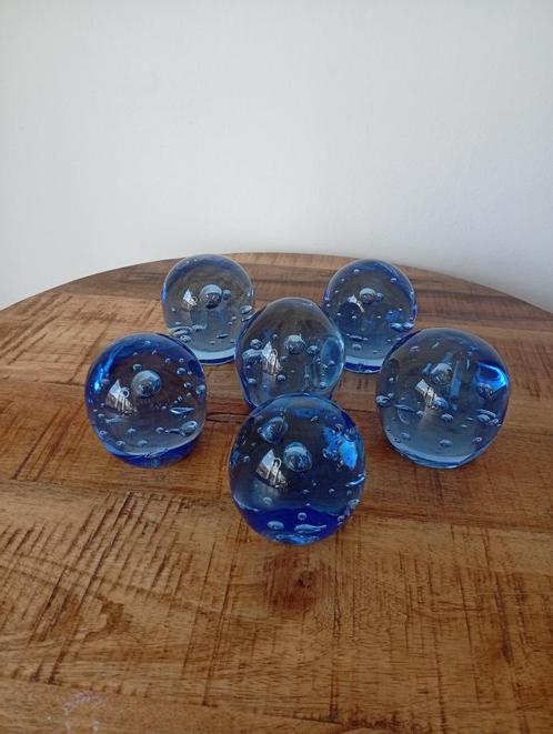 6 blauwe Presse-Papier's, Antiek en Kunst, Antiek | Glaswerk en Kristal, Ophalen of Verzenden