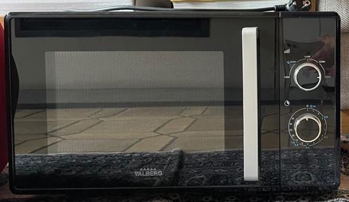 Four à micro-ondes, Elektronische apparatuur, Microgolfovens, Zo goed als nieuw, Tussenbouw, Microgolfoven, 45 tot 60 cm, Oven
