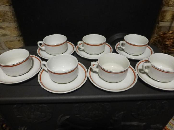 7x koffiekop en schotel in porcelaine d'Auteuil, Huis en Inrichting, Keuken | Servies, Zo goed als nieuw, Kop(pen) en/of Schotel(s)