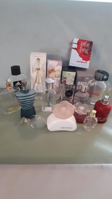 14 parfumflesjes leeg, Verzamelen, Ophalen of Verzenden, Zo goed als nieuw
