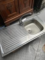 Évier de cuisine avec robinet et siphon, Enlèvement