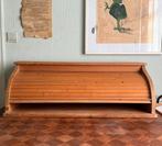 Meuble étagère en bois avec rideau coulissant, Enlèvement, Utilisé