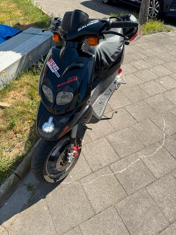 brommer peugeot tkr beschikbaar voor biedingen