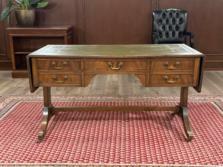 Klassiek Engels bureau (schrijftafel) #536, Huis en Inrichting, Bureaus, Zo goed als nieuw, Bureau, Ophalen of Verzenden