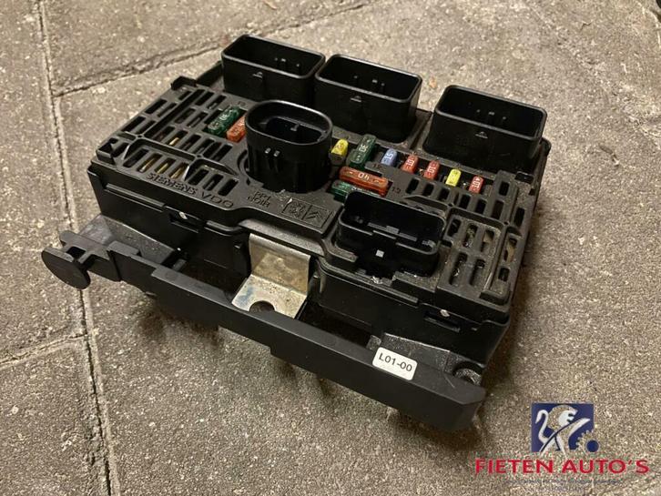 Zekeringkast motor Citroen C5/Peugeot 407 9656086080 BSM L01, Auto-onderdelen, Elektronica en Kabels, Citroën, Gebruikt, Ophalen of Verzenden