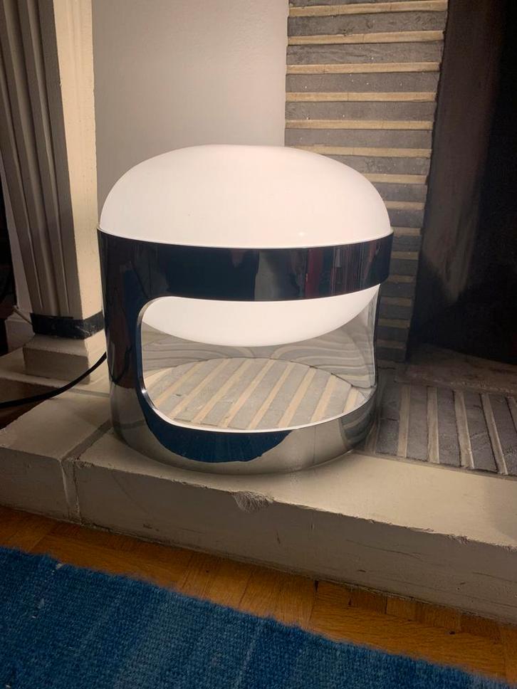 Joe Colombo vintage lampontwerp gemaakt in Italië, Huis en Inrichting, Lampen | Losse lampen, Zo goed als nieuw, Ophalen of Verzenden