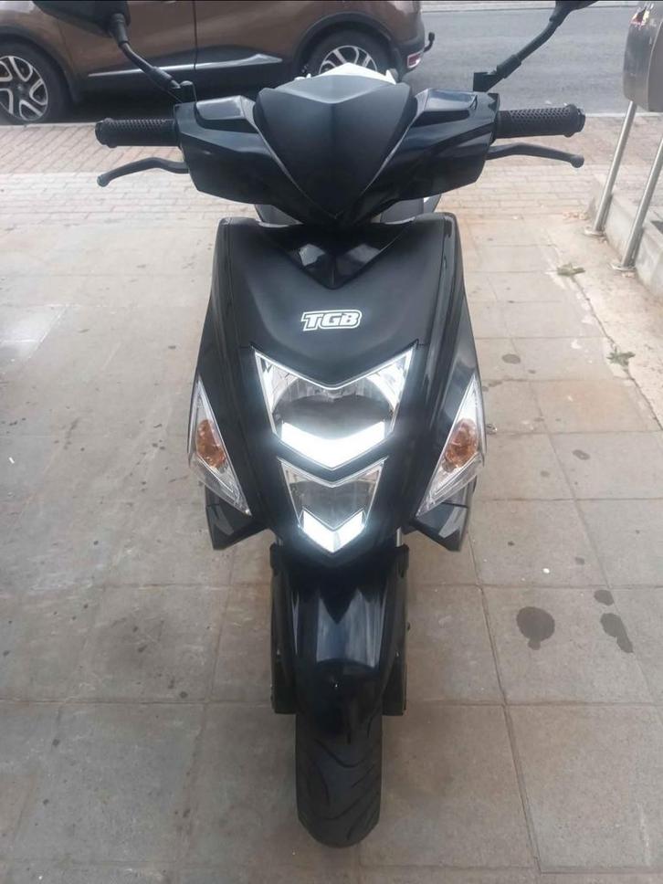TGB 50cc klasse B scooter, Fietsen en Brommers, Scooters | Overige merken, Zo goed als nieuw, Klasse B (45 km/u), Tweetakt, Ophalen
