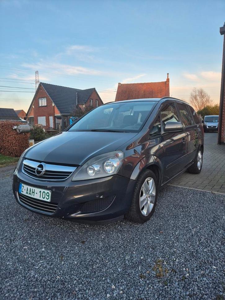 Opel Zafira/1.6 essence/119 000 km/7 sièges/Homologué à la v, Autos, Opel, Entreprise, Zafira, ABS, Airbags, Air conditionné, Alarme