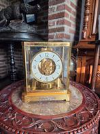 Mooie Atmosklok, Ophalen